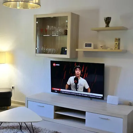 Prázdninový dům House Yellow *