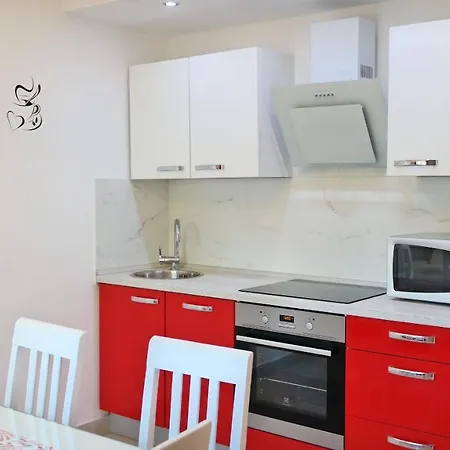 Vikendica House Yellow *